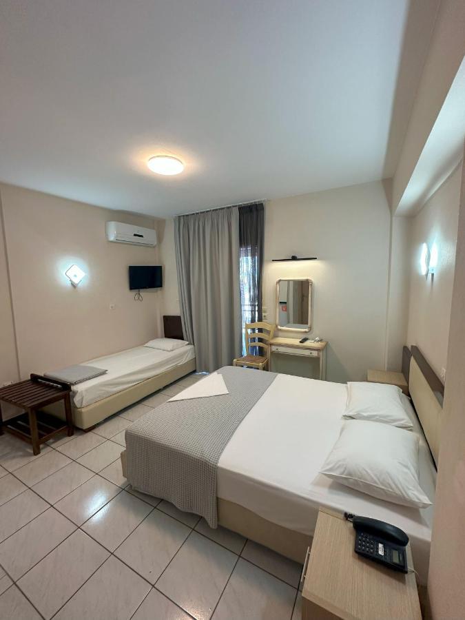 Hotel Afrodite Neoi Poroi Esterno foto
