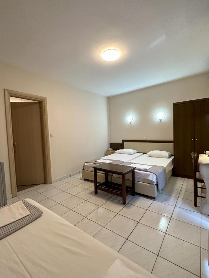 Hotel Afrodite Neoi Poroi Esterno foto