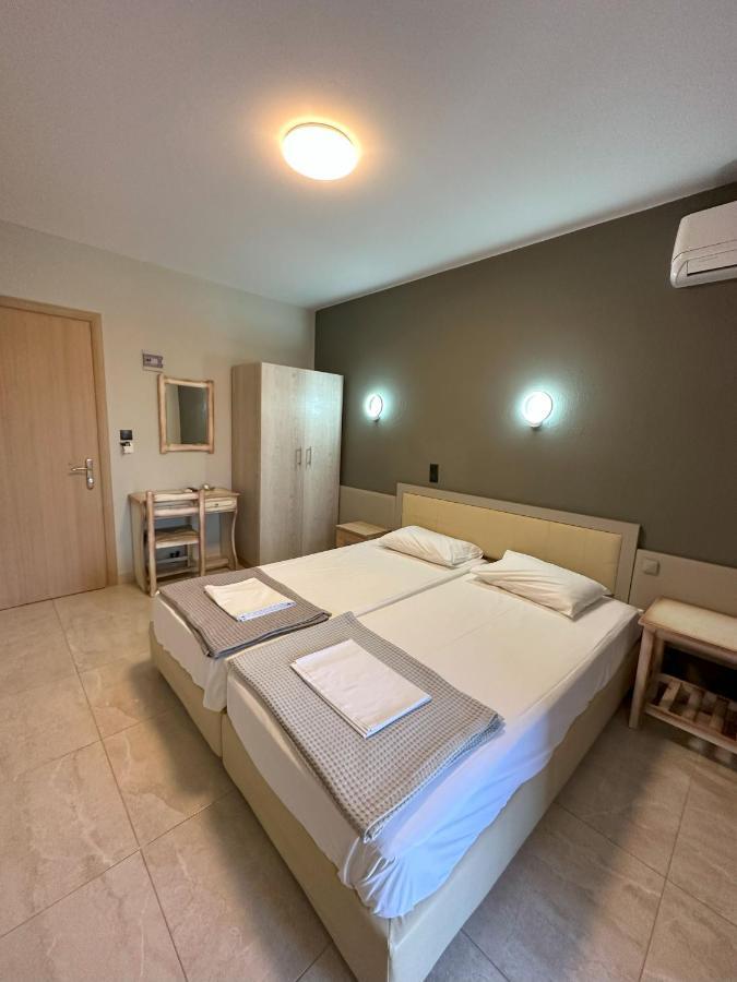 Hotel Afrodite Neoi Poroi Esterno foto